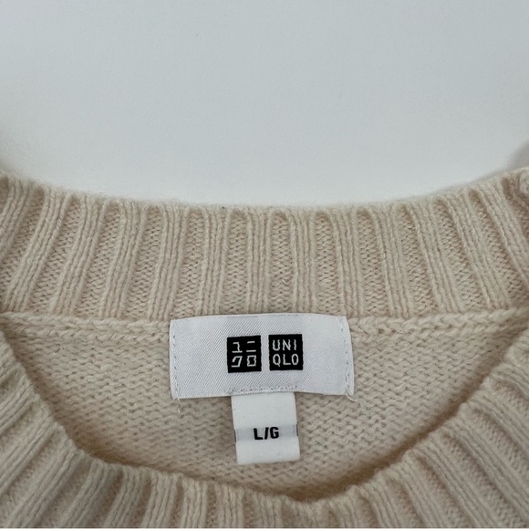 Wool Uniqlo Sweater - Picture 3 of 4